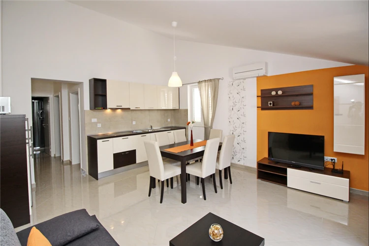 Světlý obývací pokoj apartmánu Gorica 2, Baška | Baška / Apartmánový dům Gorica 2