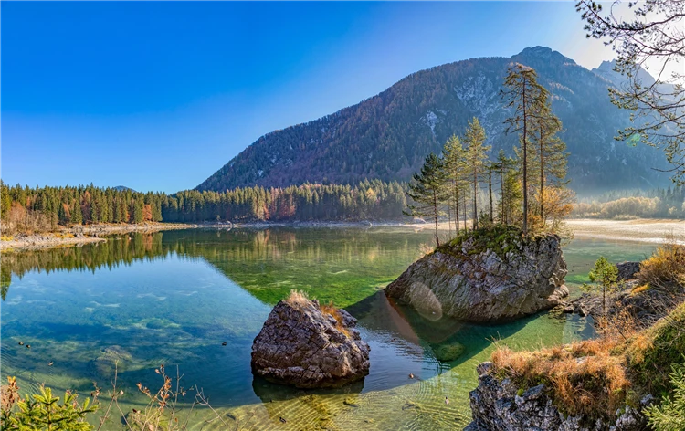 Jezero Fusine v italských Alpách | Za pohodovou turistikou do Slovinska a Itálie