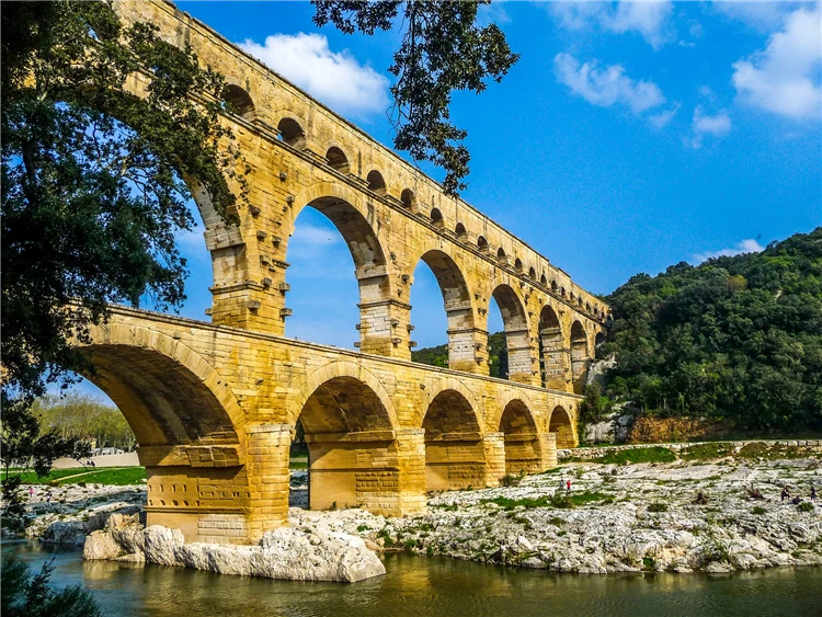 Pont du Gard – starověký římský akvadukt v Provence | Skryté perly Provence - program s koupáním v moři, jezeře i řece