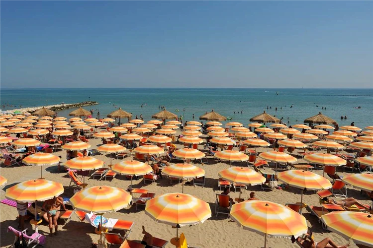 Parkování nebo příjezdová cesta k rezidenci Green Marine | Silvi Marina / Residence Green Marine