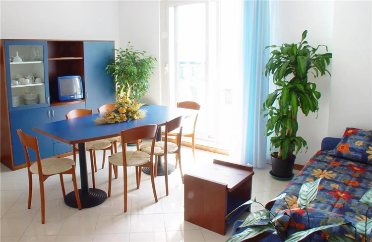 Residence Oltremare – příjezdová cesta k residenci | San Benedetto del Tronto / Residence Oltremare