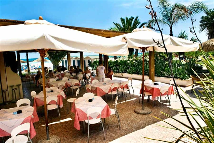 Residence Oltremare – společenská místnost | San Benedetto del Tronto / Residence Oltremare