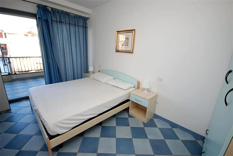 Residence El Chico – pohled na fasádu budovy | Alba Adriatica / Residence El Chico