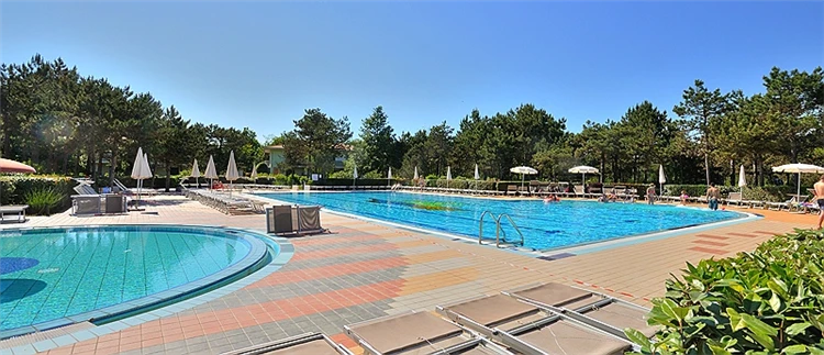 Koupaliště nebo bazén v kempu Lido del Sole v Bibione | Bibione / Villaggio Lido del Sole