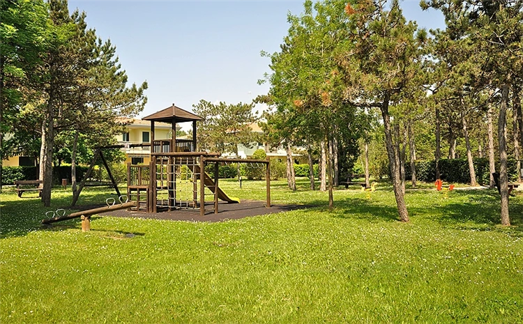 Večerní atmosféra v areálu Villaggio Lido del Sole, Bibione | Bibione / Villaggio Lido del Sole