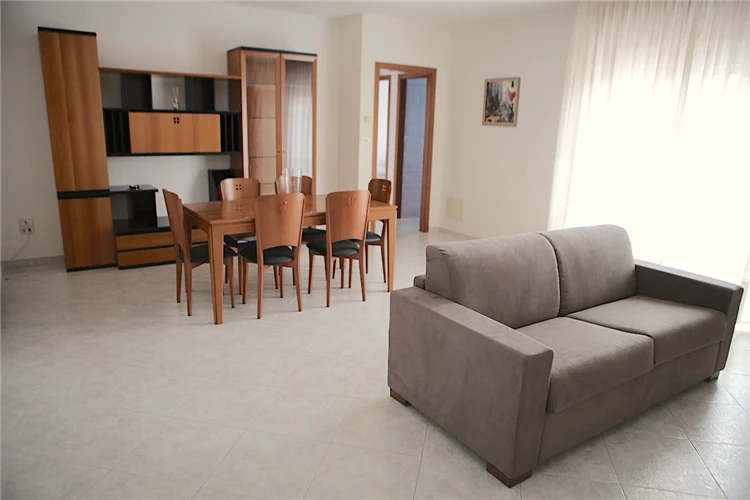 Apartmány Da Buglione – ložnice s postelem | San Benedetto del Tronto / Apartmány Da Buglione