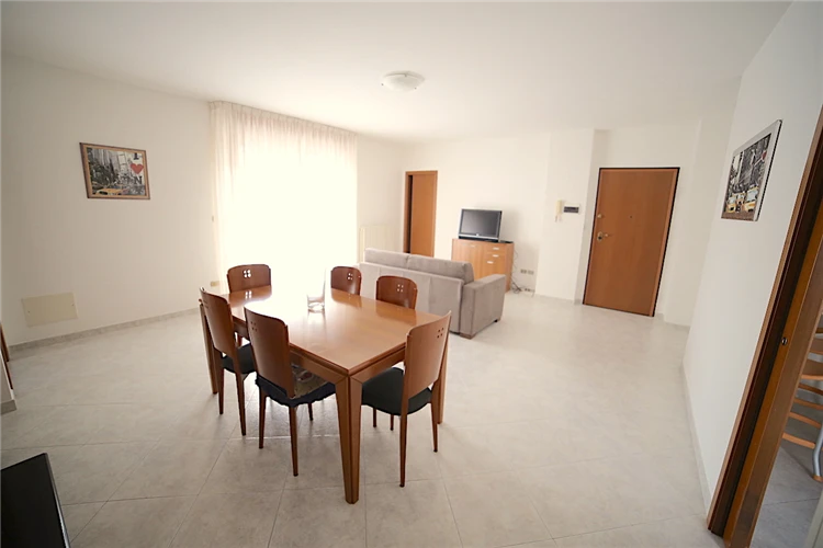 Apartmány Da Buglione – kuchyňský kout s vybavením | San Benedetto del Tronto / Apartmány Da Buglione