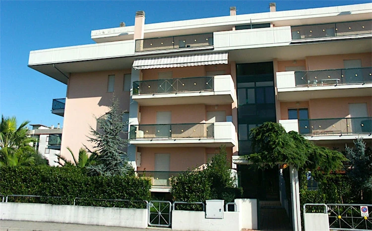 Apartmány Baracca – pohled na ubytování zvenčí | Villa Rosa / Apartmány Baracca