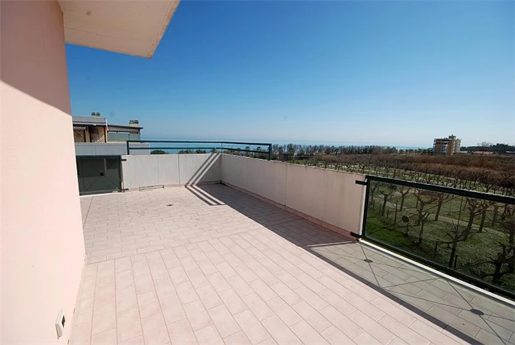 Apartmány Baracca – bazén nebo rekreační plocha | Villa Rosa / Apartmány Baracca