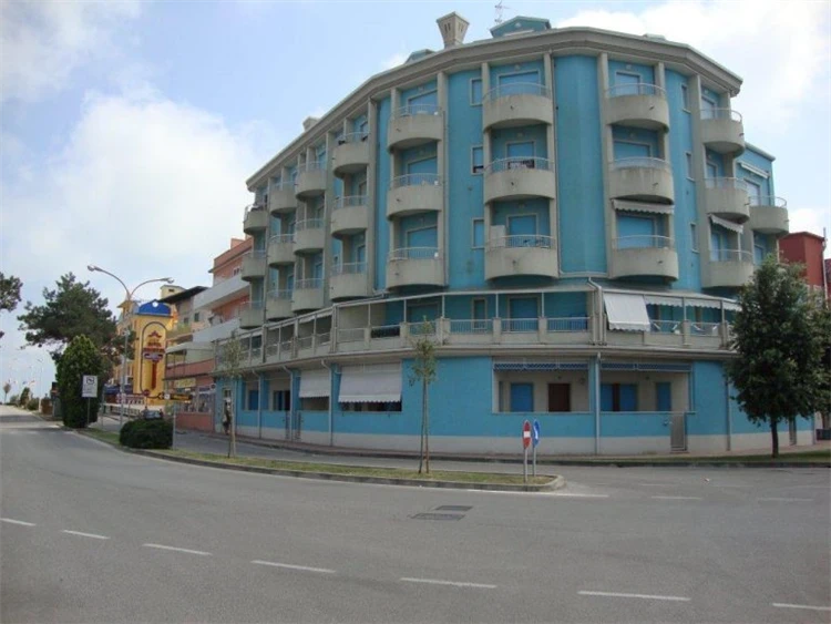 Residence Bolognese v Caorle – pohled na exteriér ubytování | Caorle / Residence Bolognese