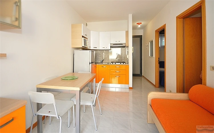Residence Luxor Bibione – kuchyňský kout s vybavením | Bibione / Residence Luxor