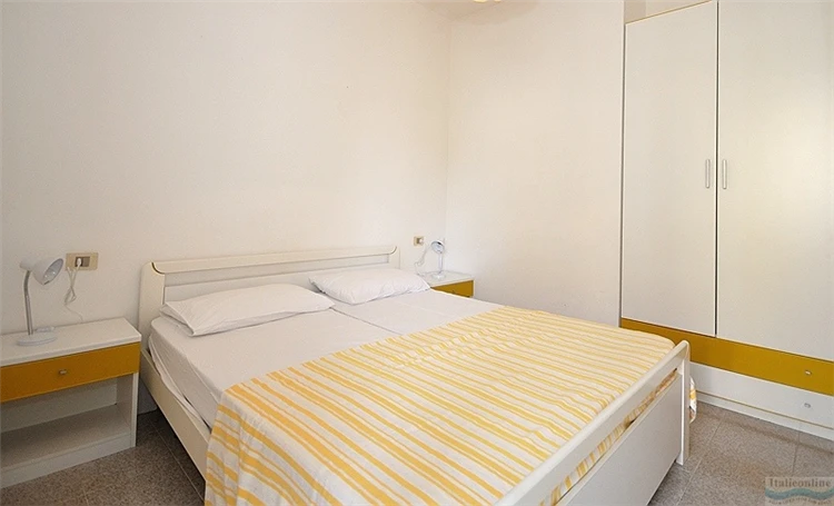 Residence Luxor Bibione – postel v dvoulůžkovém pokoji | Bibione / Residence Luxor