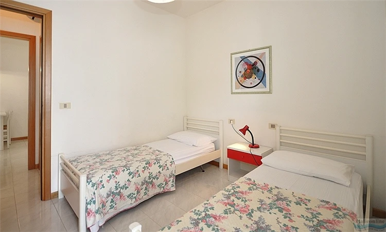 Residence Luxor Bibione – promenáda poblíž apartmánů | Bibione / Residence Luxor