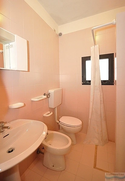 Residence Luxor – ložnice s vestavěnou skříní | Bibione / Residence Luxor