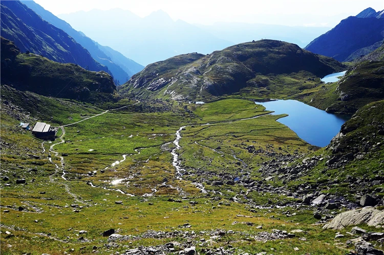 Impozantní dolomitský vrchol ve slunečním světle | Dolomity a jižní Tyrolsko - dobrodružství v srdci přírody