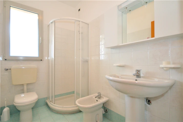 Residence Millennium Bibione – pohled na budovu ze zahrady | Bibione / Residence Millennium