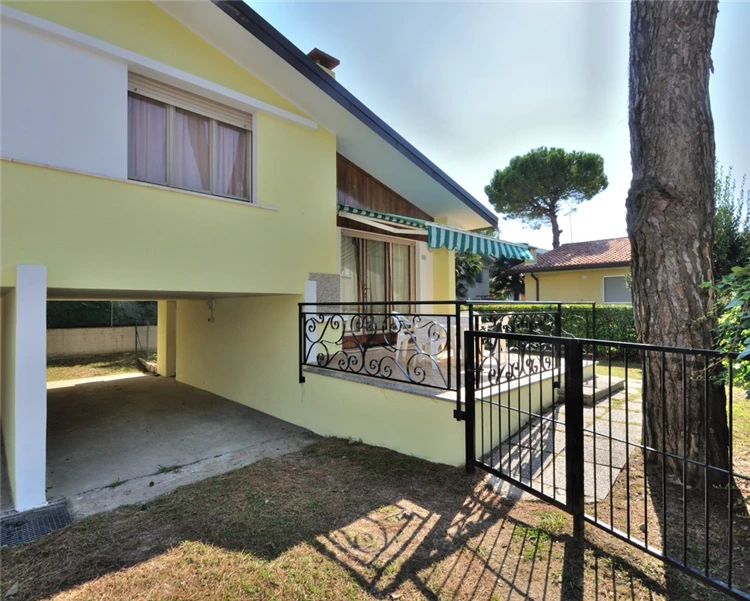 Pohled na moře a pláž u kempu Cassiopea v Bibione | Bibione / Villaggio Cassiopea