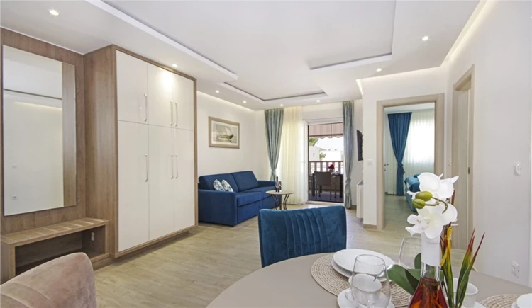 Apartmánový dům Stella Maris – hlavní pohled | Promajna / Apartmánový dům Stella Maris