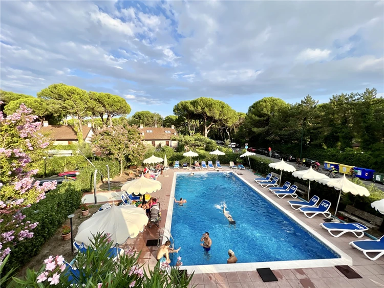 Bazén hotelu Old River v Lignanu | Lignano / Hotel Old River