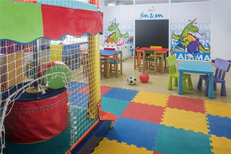Miniclub pro děti v hotelu GHT Balmes | Calella / Hotel GHT Balmes