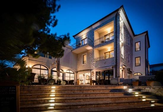 Vodice - hotel Nikola - Chorvatsko