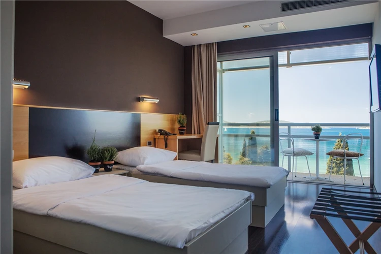 Hotelový pokoj s výhledem v Hotelu Imperial ve Vodicích | Vodice / Hotel Imperial