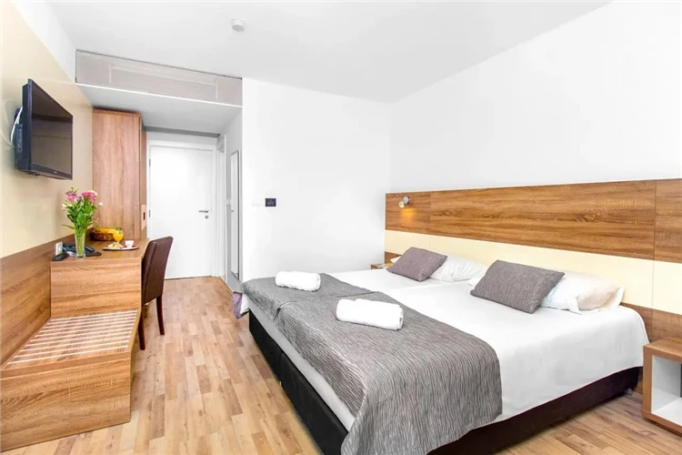 Výhled na moře z Hotelu Imperial ve Vodicích | Vodice / Hotel Imperial