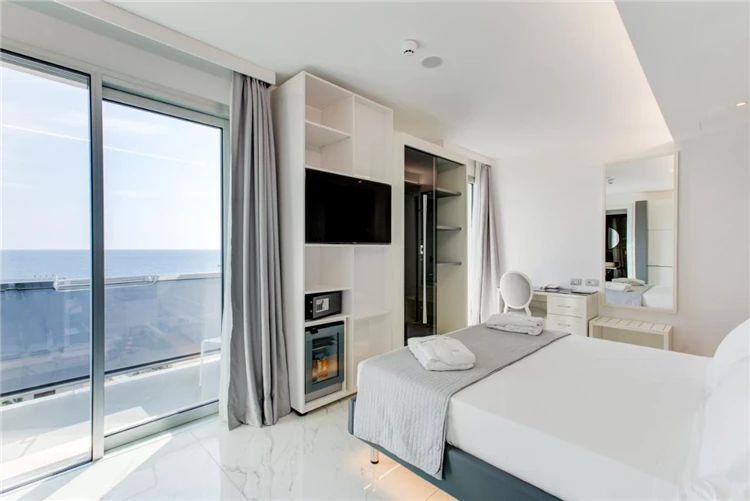 Výhled na moře z hotelu Due Mari v Rimini | Rimini / Hotel Due Mari