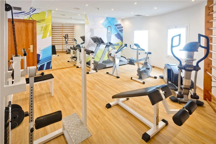 Fitness centrum hotelu GHT Marítim v Calelle | Calella / Hotel GHT Marítim
