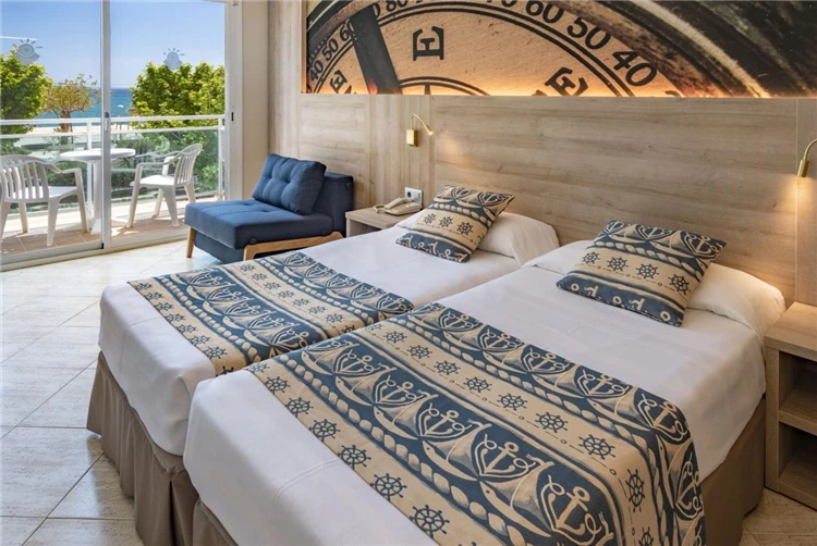 Pokoj s balkonem a výhledem na moře – GHT Marítim | Calella / Hotel GHT Marítim