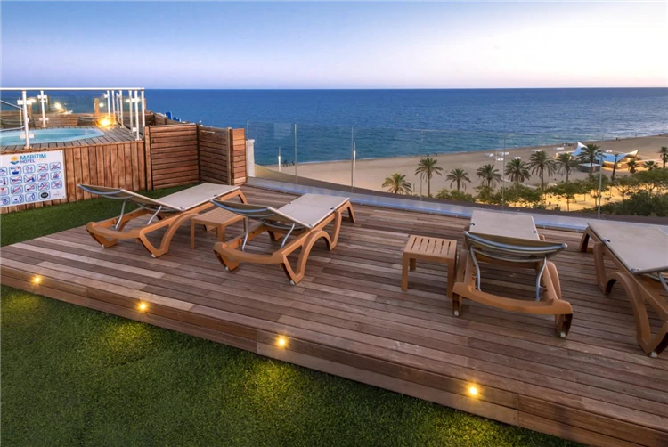 Terasa hotelu GHT Marítim s panoramatem moře | Calella / Hotel GHT Marítim