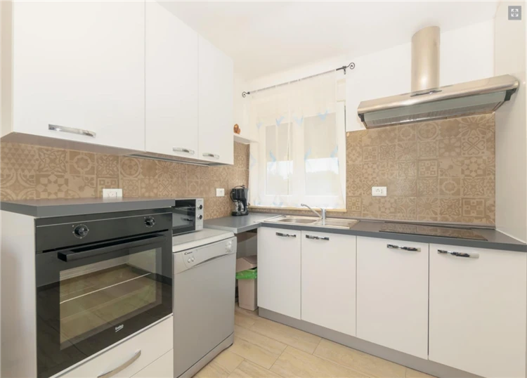 Kuchyně trojlůžkového apartmánu Filip | Medulin / Apartmánový dům Filip