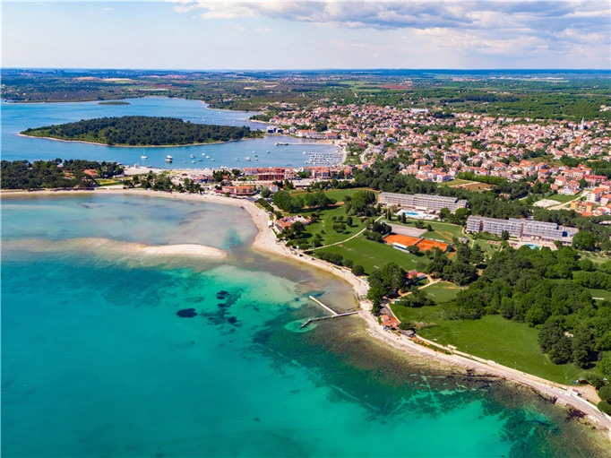 Arena Hotel Holiday – pohled na okolí hotelu | Medulin / Arena Hotel Holiday