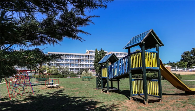 Dětské hřiště v Arena Hotelu Holiday v Medulinu | Medulin / Arena Hotel Holiday