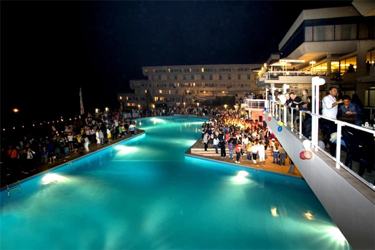 Venkovní bazén Hotelu Delfin v Poreči | Poreč / Hotel Delfin