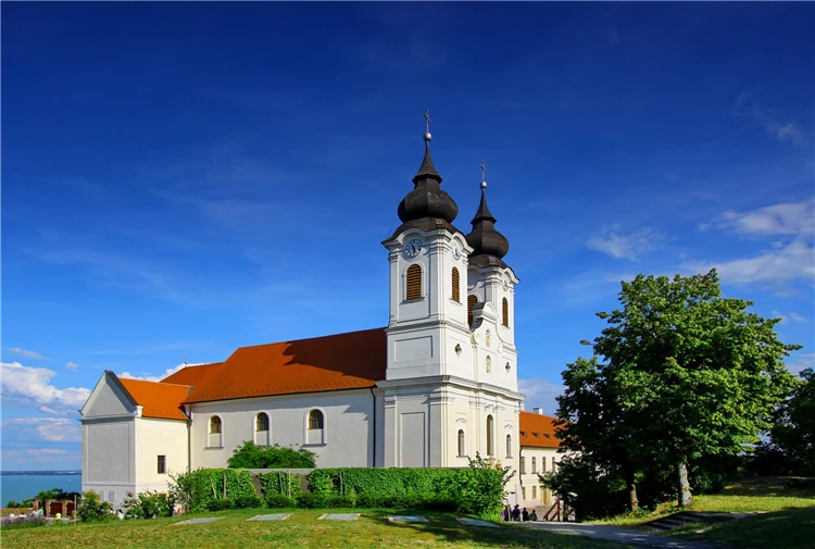 Historické opatství v okolí Balatonu | Prázdniny u Balatonu