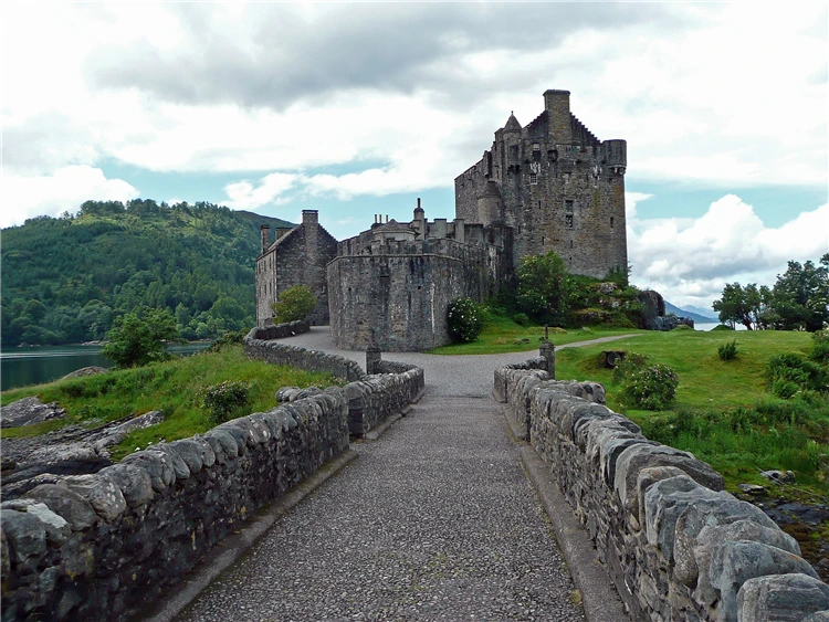 Eilean Donan Castle – ikonický skotský hrad | Nedotčená příroda severního Skotska a fascinující ostrov Skye