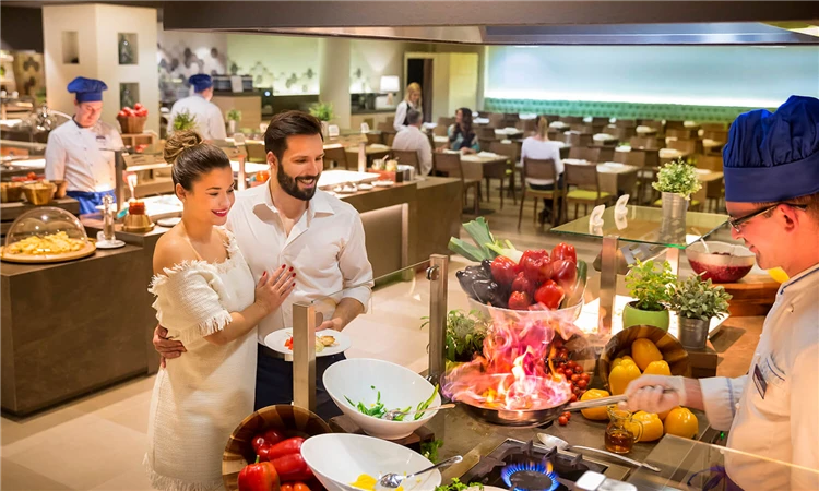 Celkový pohled na hotel Aminess Maestral v Novigradě | Novigrad / Hotel Aminess Maestral