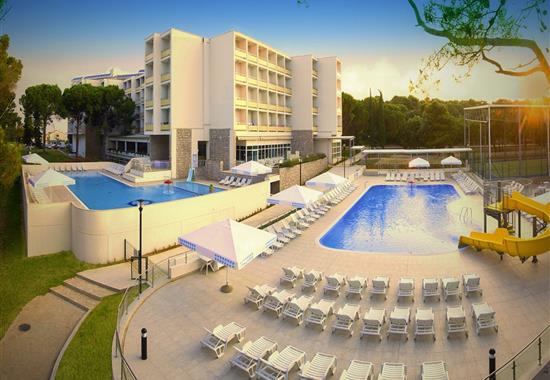 Hotel Adria - Dalmácie