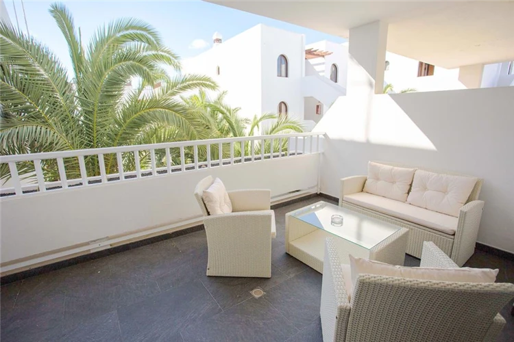 Apartmány Teguisol – dětský bazén v areálu | Costa Teguise / Apartmány Teguisol