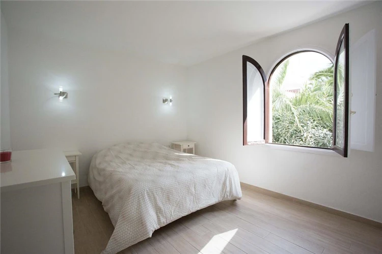 Teguisol – bar u bazénu s nápoji | Costa Teguise / Apartmány Teguisol
