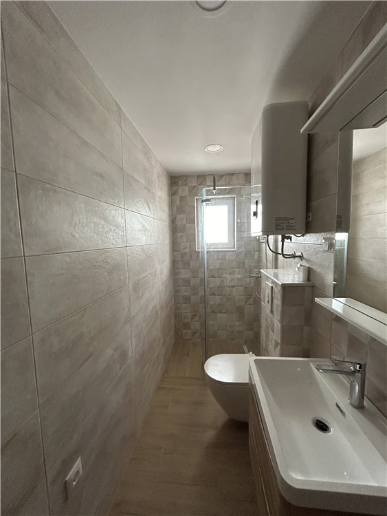 Koupelna apartmánu Trilo 4+1 v domě Dalmatina | Tučepi / Apartmánový dům Dalmatina