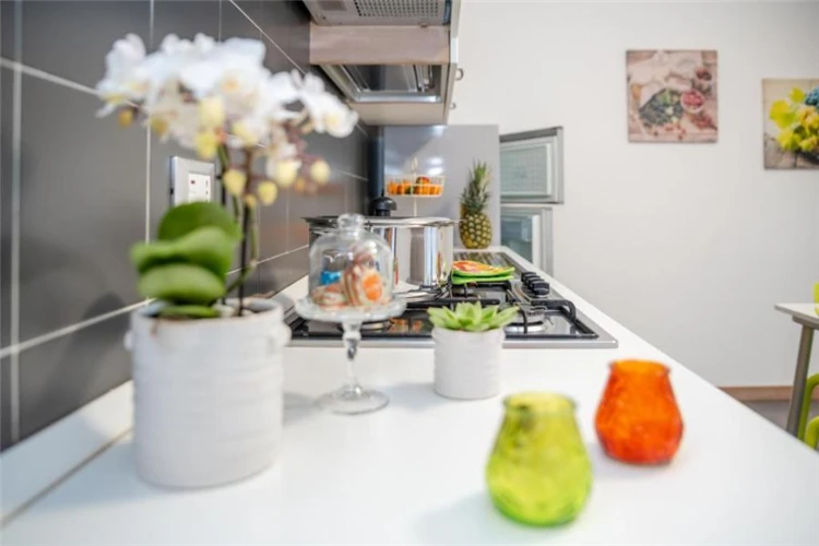 Residence Twigha Martinsicuro – pohled na areál v 15:00 | Martinsicuro / Residence Twigha