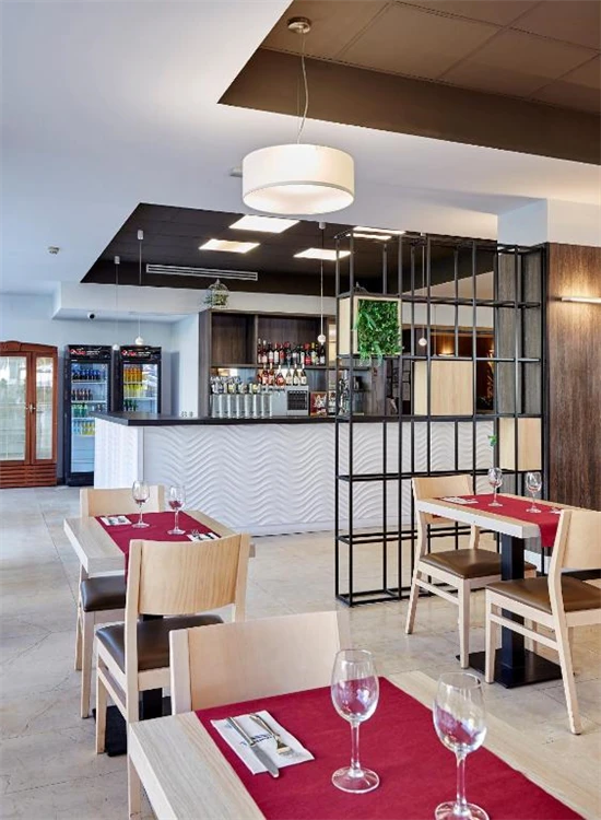 Bar hotelu Surf Mar s nabídkou nápojů | Lloret de Mar / Hotel Surf Mar