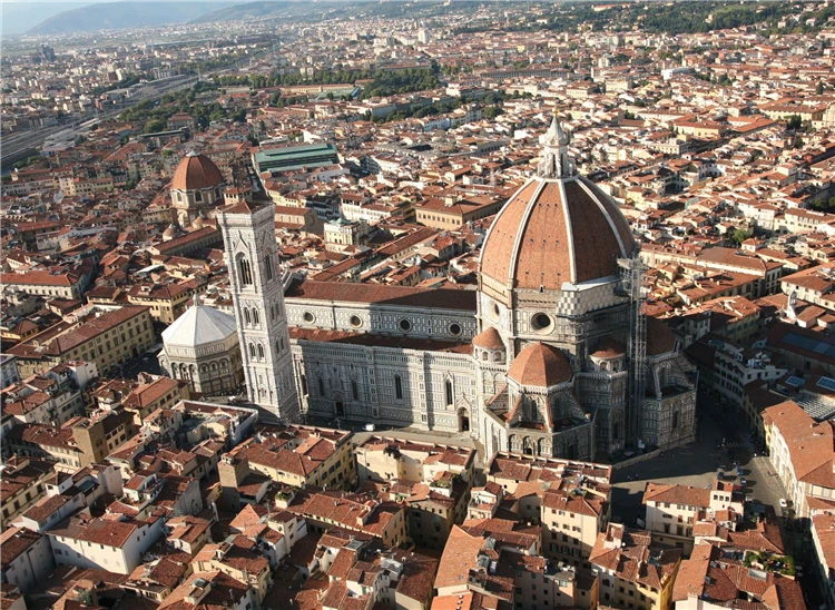 Florencie – panorama toskánského města s katedrálou a červenými střechami | Benátky, Verona, Florencie a Lago di Garda