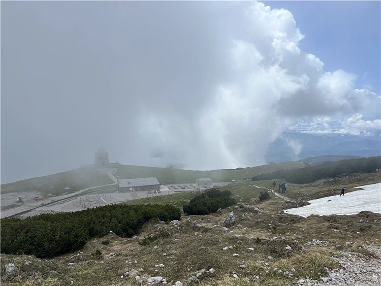 Výhled do údolí v okolí Schneebergu v Dolním Rakousku | Schneeberg a Jánská soutěska