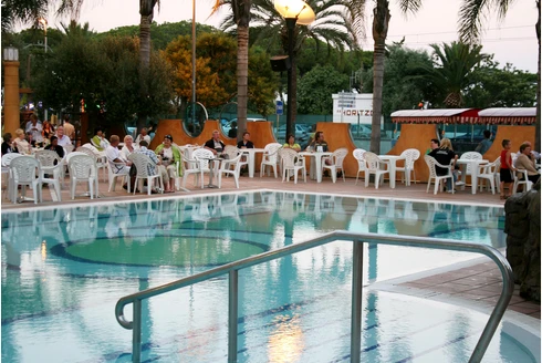 Venkovní bazén hotelu Reymar v Malgrat de Mar | Malgrat de Mar / Hotel Reymar