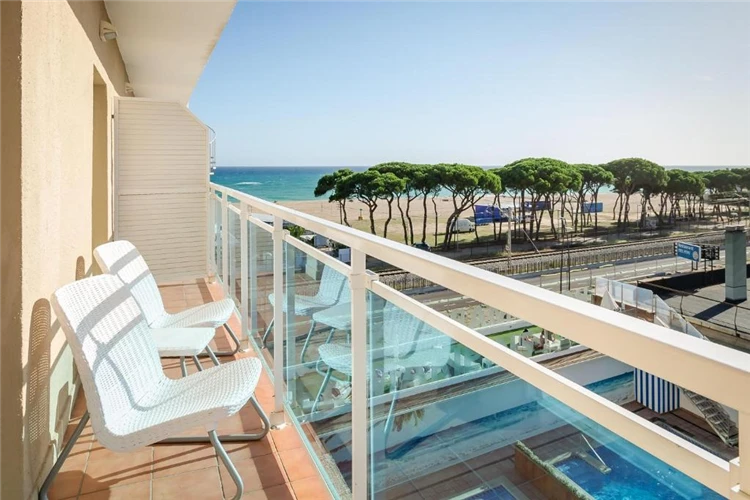 Hotel Alegria Maripins – pohled na areál | Malgrat de Mar / Hotel Alegria Maripins