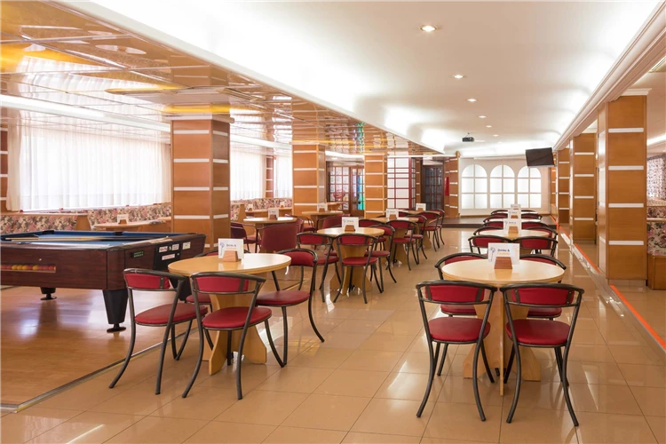 All-inclusive rodinný hotel HTop Summer Sun na Costa Maresme | Santa Susanna / Hotel HTop Summer Sun