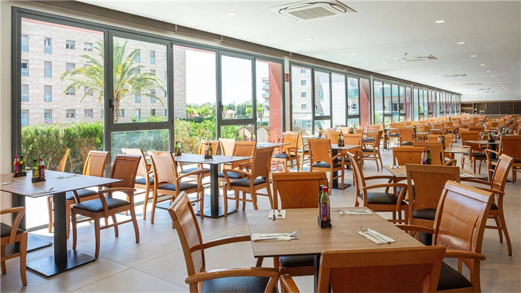 Jídelna hotelu Medplaya Santa Monica | Calella / Hotel Medplaya Santa Monica